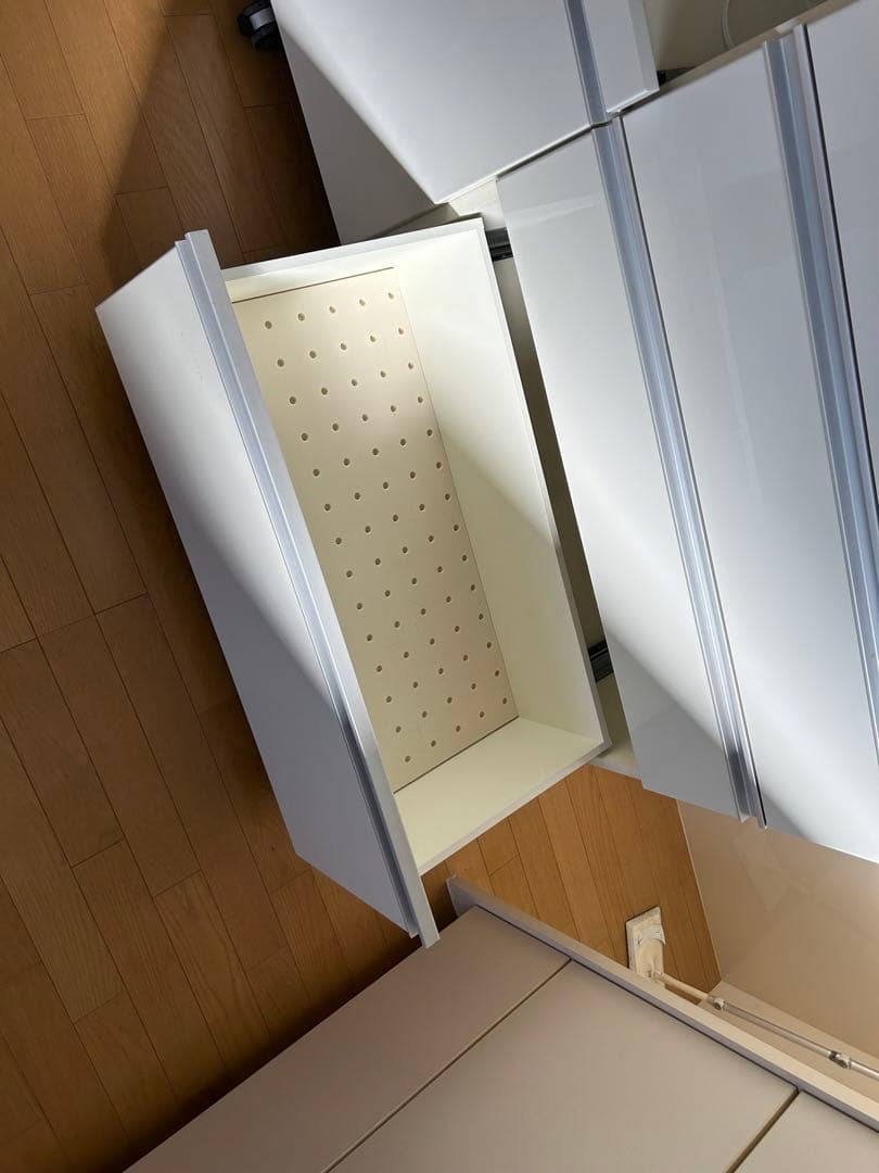 パモウナ　食器棚　ホワイト収納キャビネット キャスター付き 4引き出し