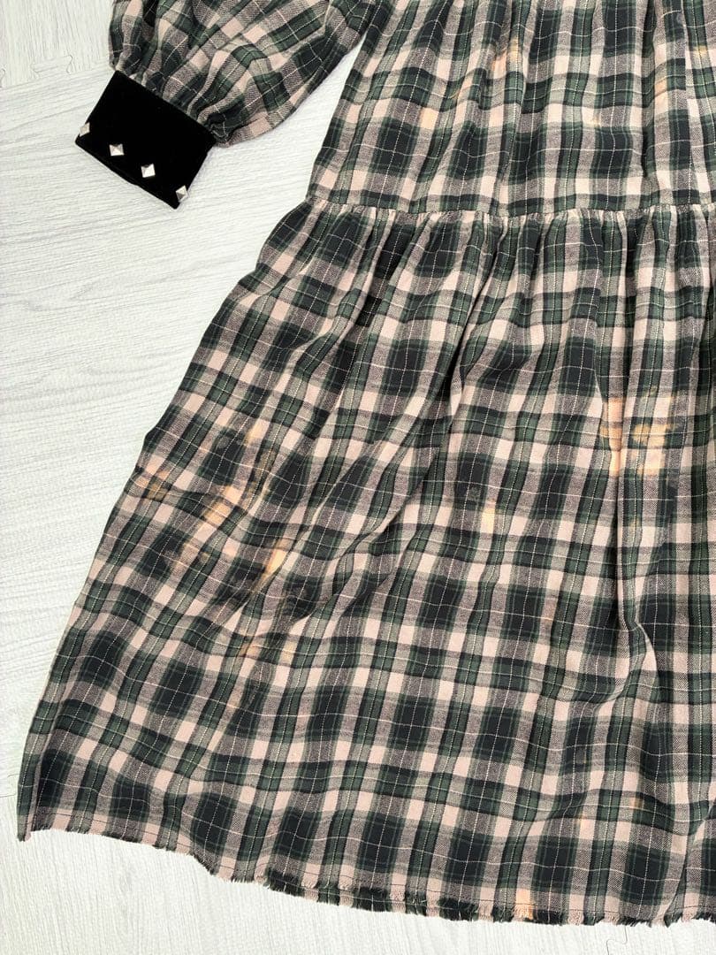 【新品タグ付き】Roy reflect overjoy チェック柄　スタッズ付き