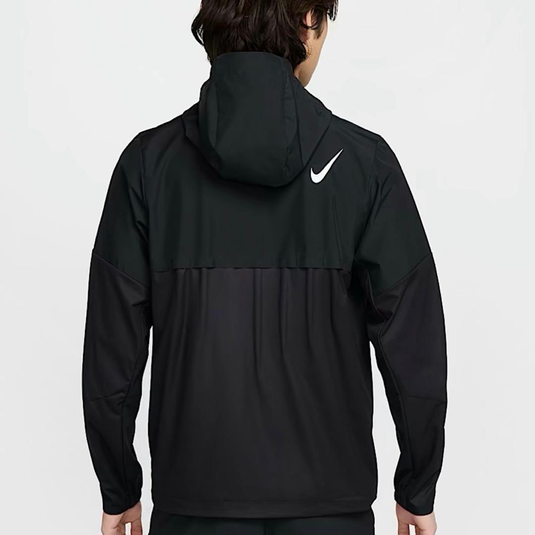 ナイキ　エアロスイフト　Storm-FIT エアロガミ　ランニングジャケット