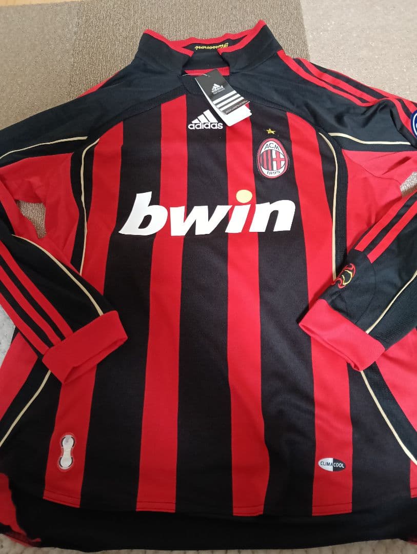 ACミラン#10 adidas シャツ 赤黒 ストライプ Mサイズ 新品 長袖