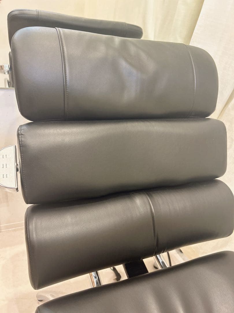 タカラベルモント　リラクゼーションチェア　【CALME】カルム　右側スイッチ