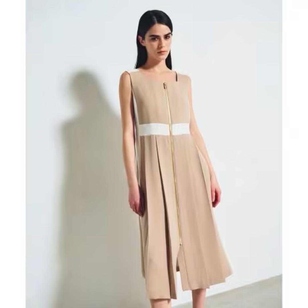 グレースコンチネンタル ラインバイカラードレス　ベージュ　36