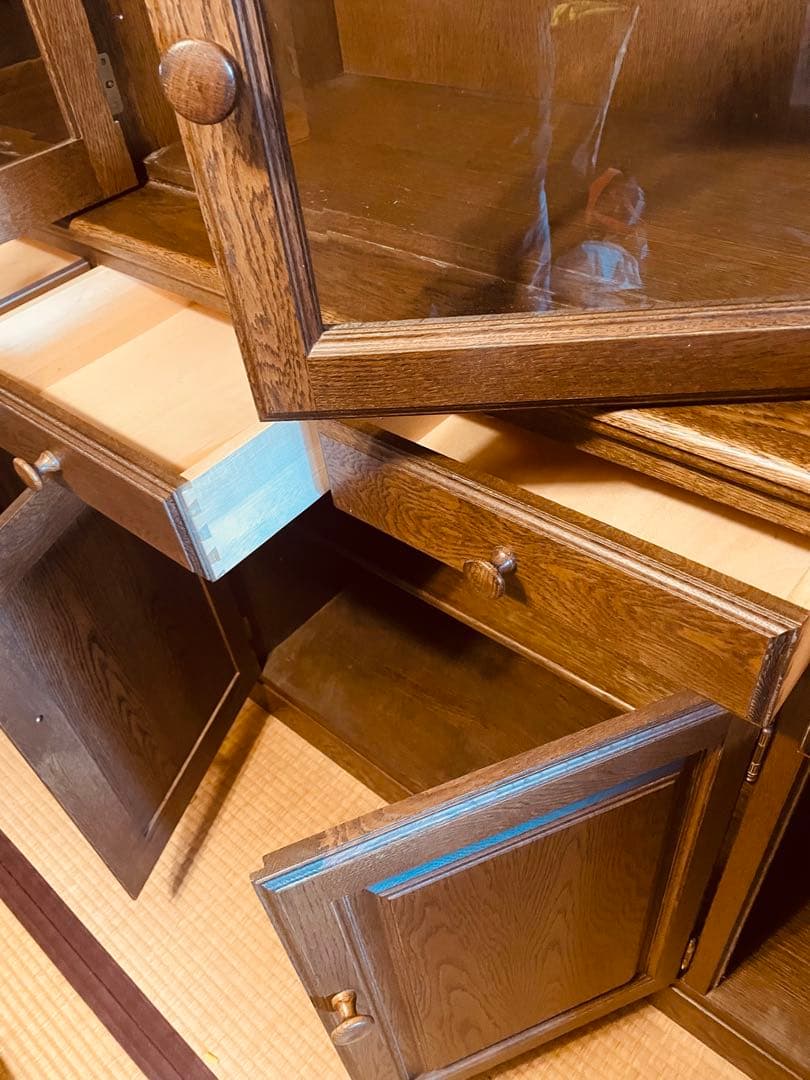 木製キャビネット ダークブラウン 4扉ガラス扉4 引き出し4