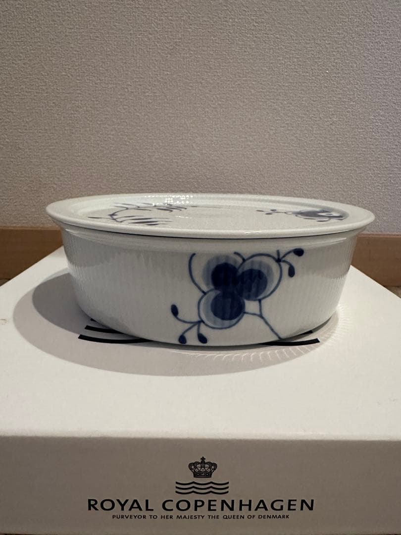 ロイヤルコペンハーゲン　ブルーフルーテッドメガ