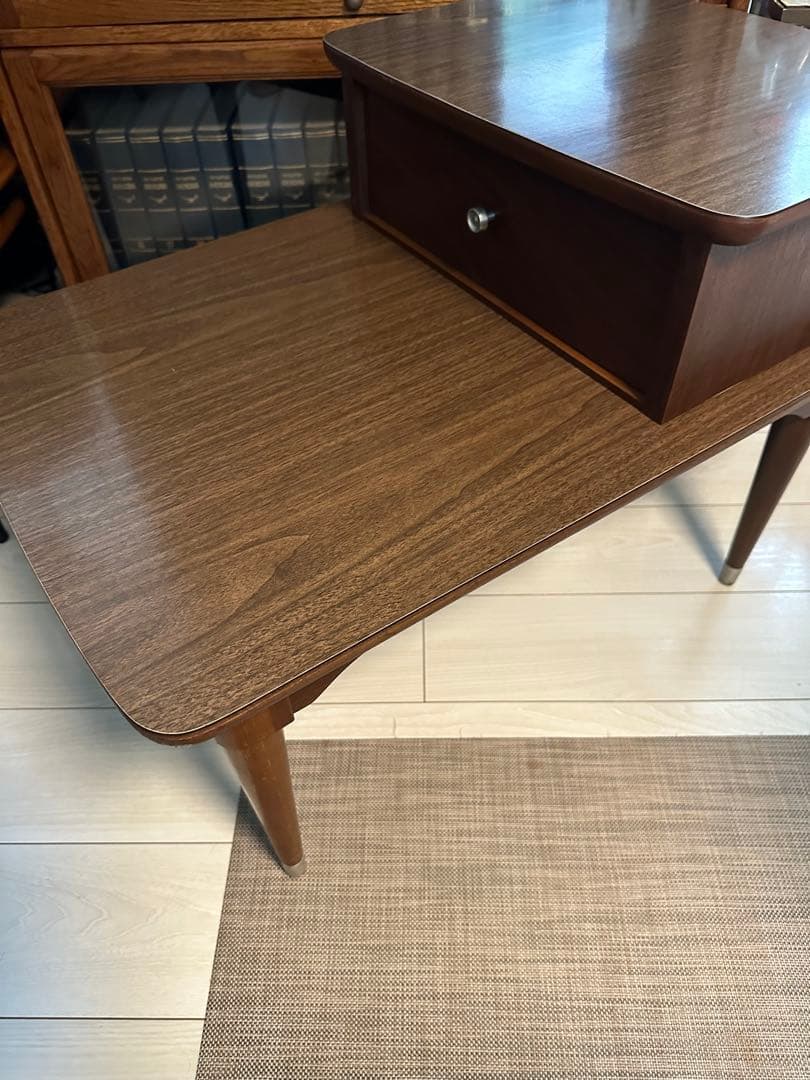 ミッドセンチュリー　ヴィンテージ　1960年代ステップエンドテーブル