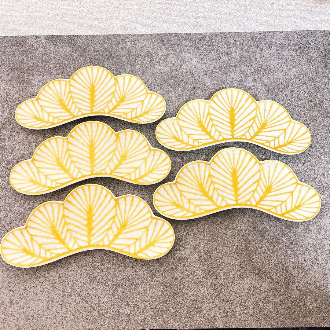 有田焼　幸楽窯　錦金松葉形前菜皿　白金　5点セット