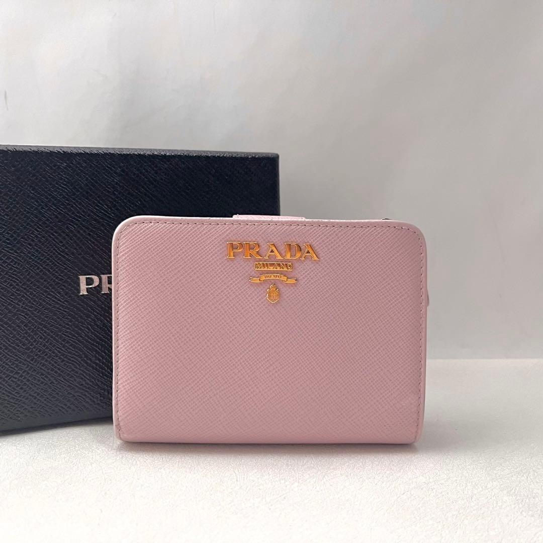 PRADA サフィアーノ 二つ折り財布 ピンク コンパクト 箱付き　0205-①