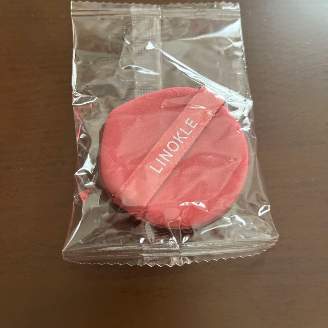 LINOKLE リンクルケアファンデーション、パフ付き