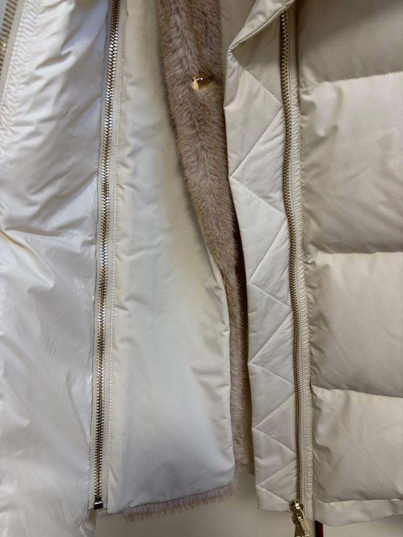 アパルトモン【LOU ANDREA/ルーアンドレア】2WAYダウンベスト