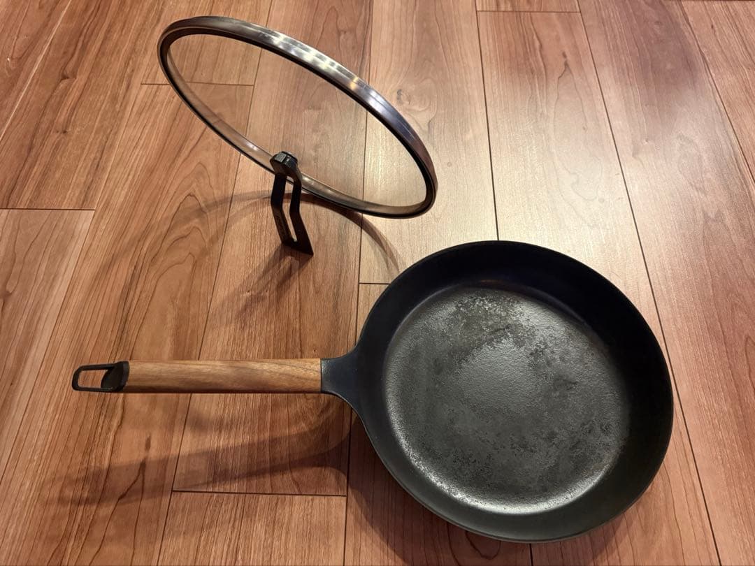 VERMICULAR 鋳鉄フライパン 28cm フタ付き