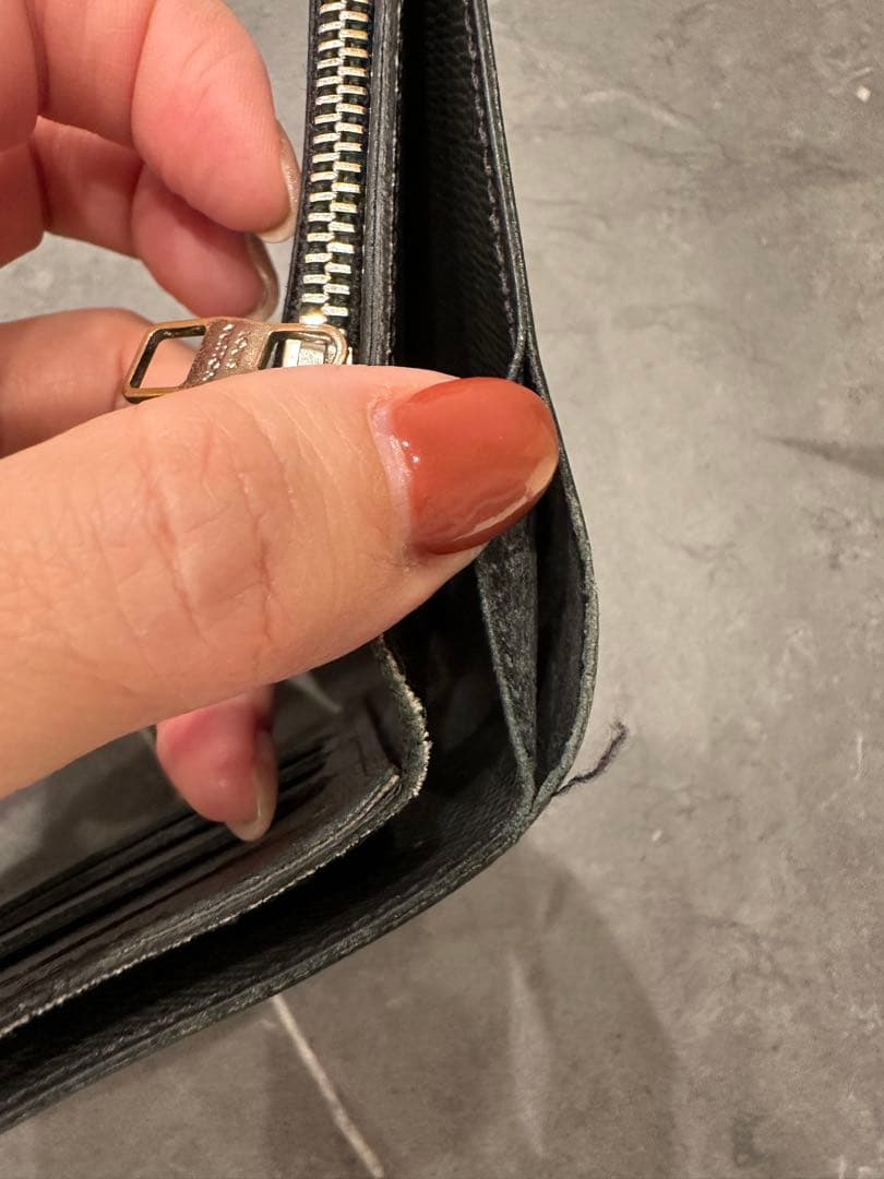 正規品　ルイヴィトン　ポルトフォイユ　アメリゴ　タイガ　二つ折り財布