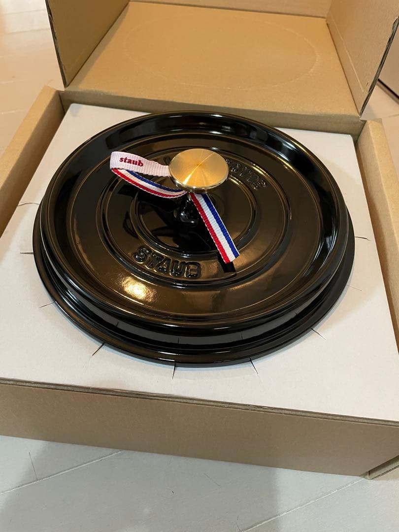新品　ストウブ　シャイニーブラック