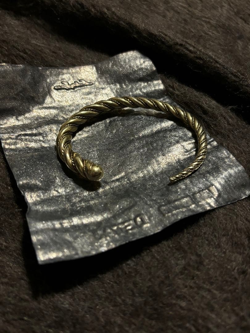 SUGARHILL TRI-CRESENDO BANGLE ゴールド