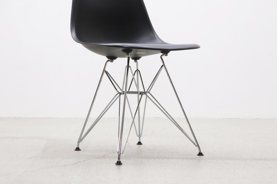 ヴィトラ プラスチック シェルチェア ワイヤーベース ダイニングチェア