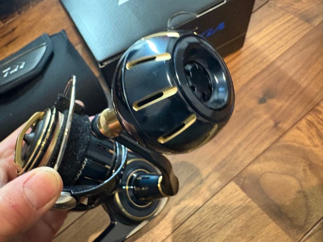 【美品】ダイワ 23ソルティガ4000xh