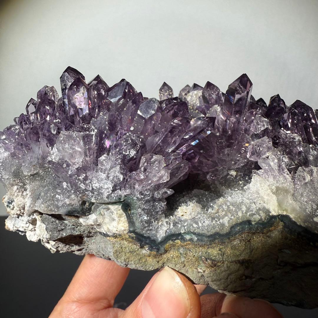 天然石アメジストの原石　置物　鉱物NO.011808