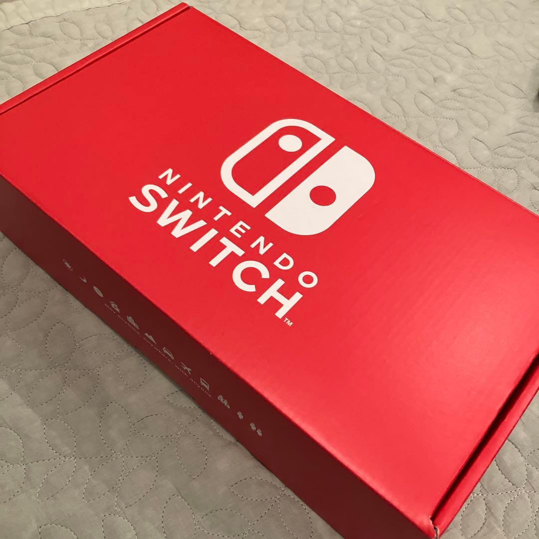 Nintendo Switch 本体 紫/黄色 Joy-Conストラップ付き