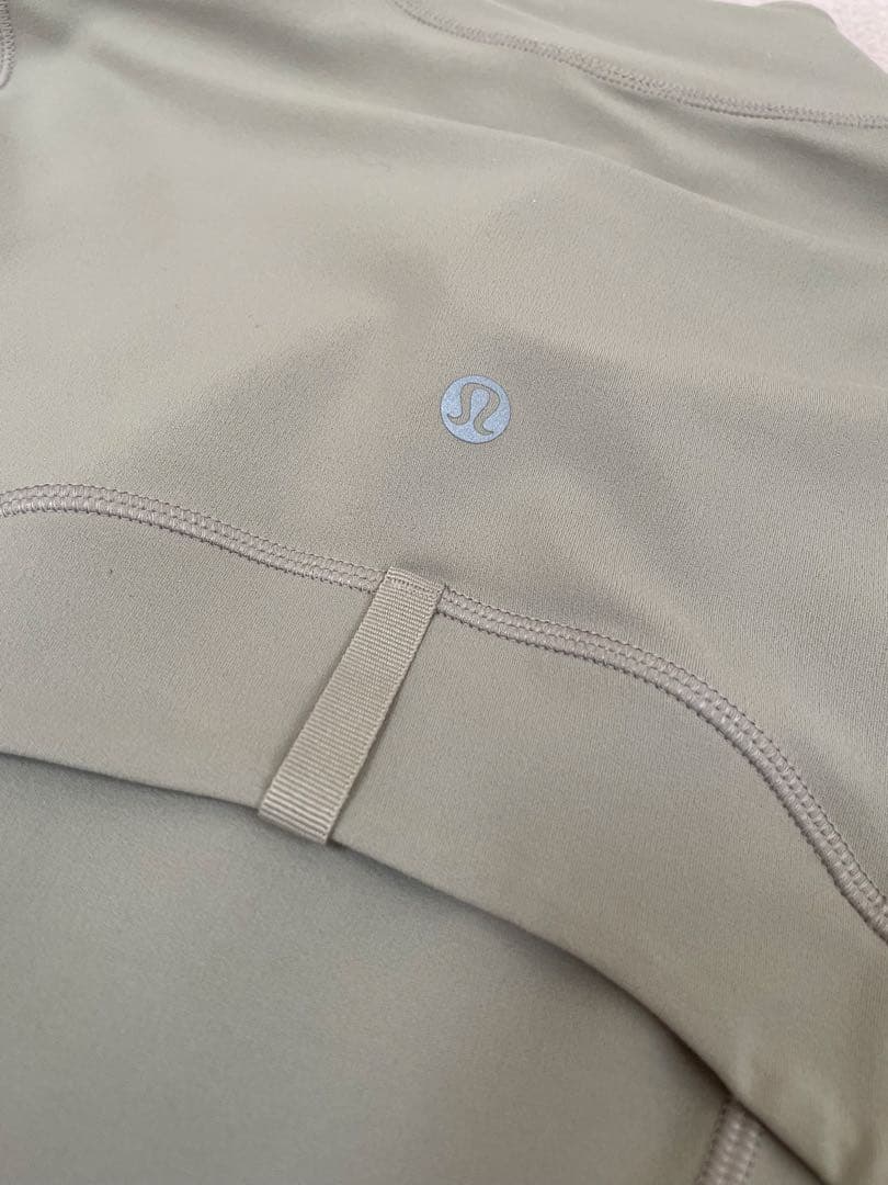 未使用タグ付き新品✨Lululemon Define ジャケットNulu