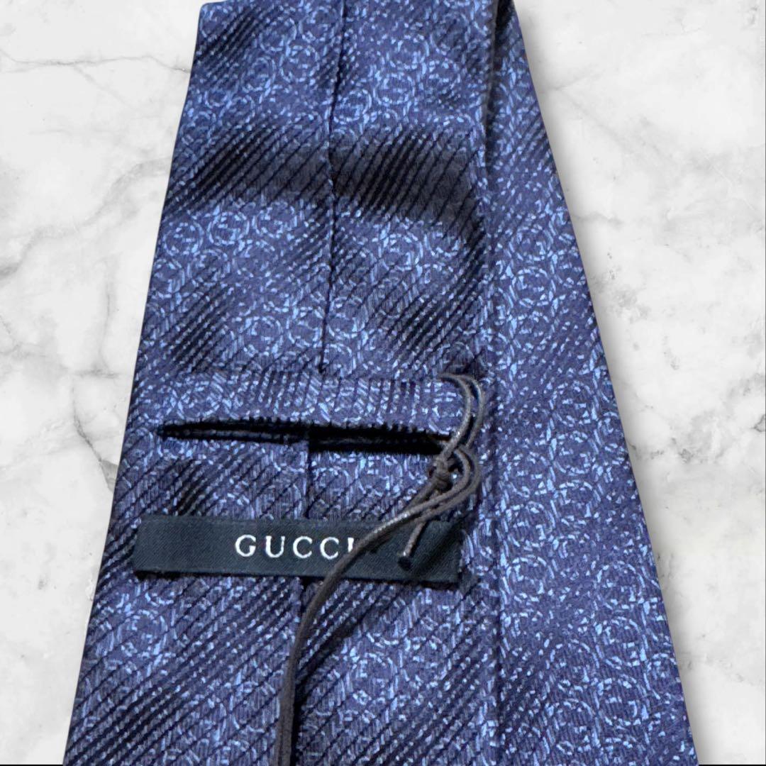 【タグ付き】GUCCI ネイビー インターロッキング ネクタイ　レジメンタル