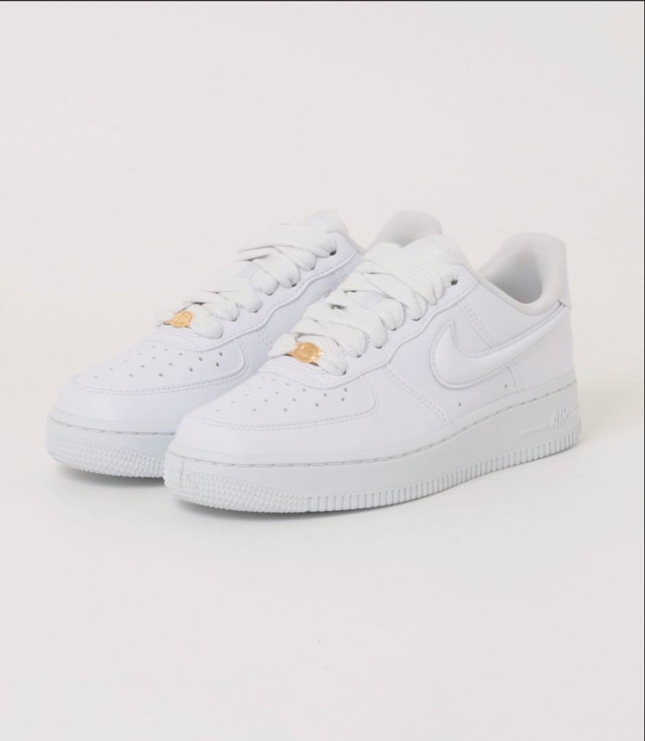 ナイキ エアフォース1 '07 ホワイト ゴールド