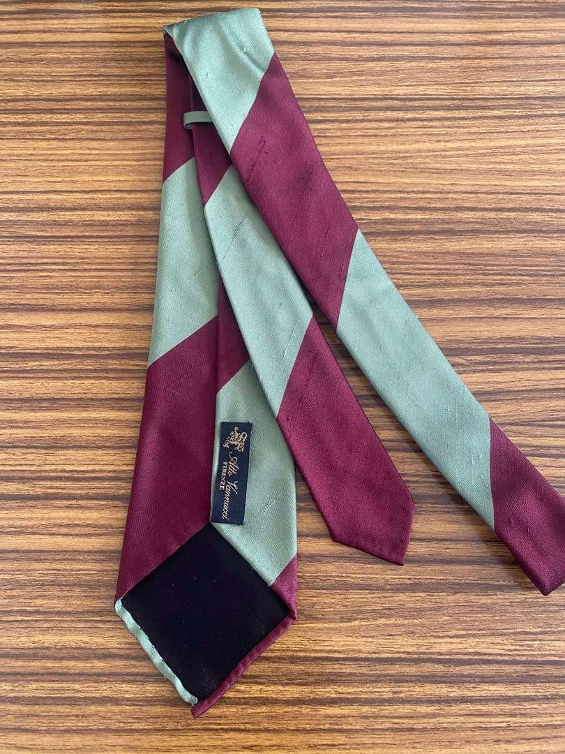 アットヴァンヌッチ セッテピエゲ　ネクタイ　ビームスエフ