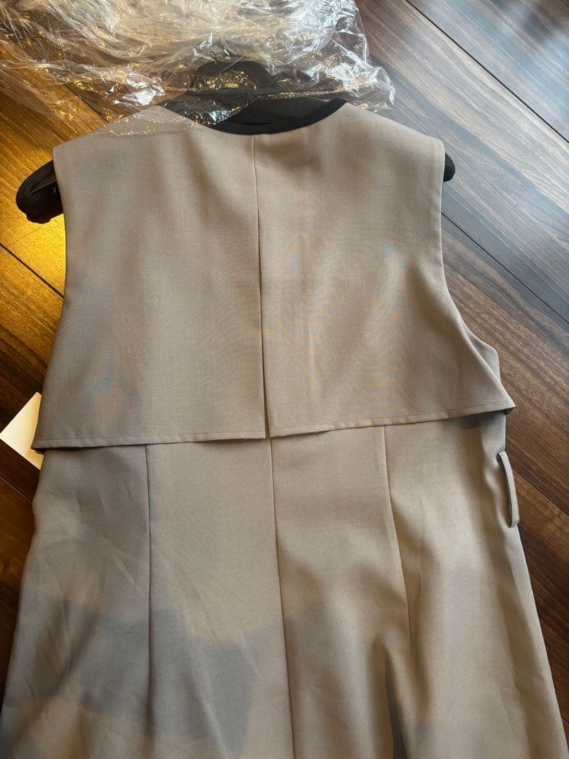 ヤマダヤ福袋☆現行品‼️ FENNELフロントジップジレワンピース /グレージュ