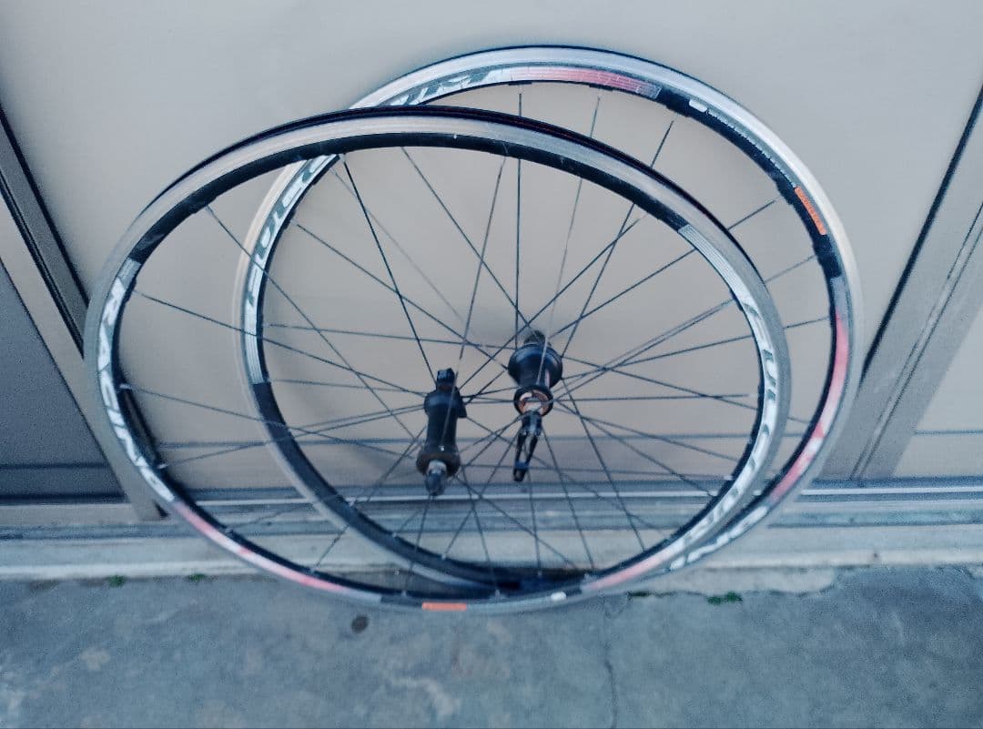 Fulcrum racing３ 700cホィール エンド幅 約100/130