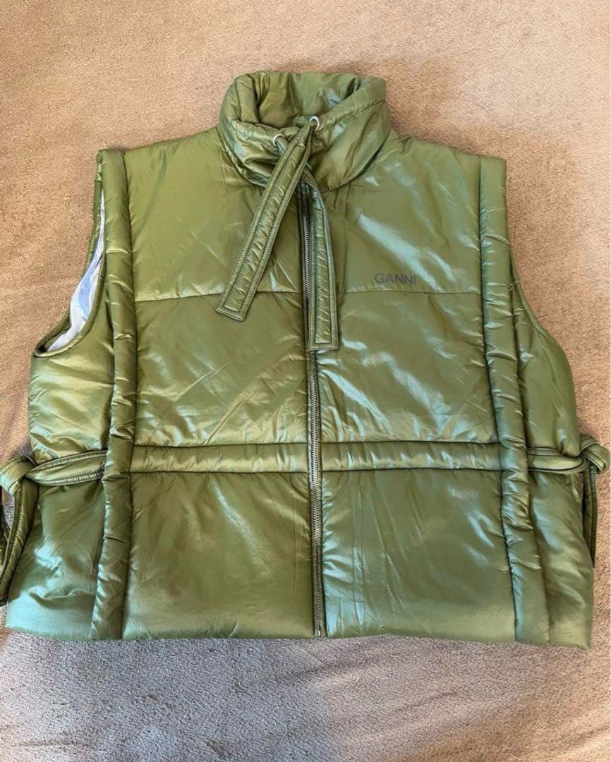 GANNI ダウンベスト