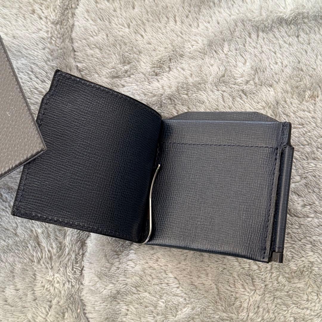 ⭐️新品未使用⭐️　ヴァレクストラ　マネークリップ　二つ折り財布　レザー　ネイビー