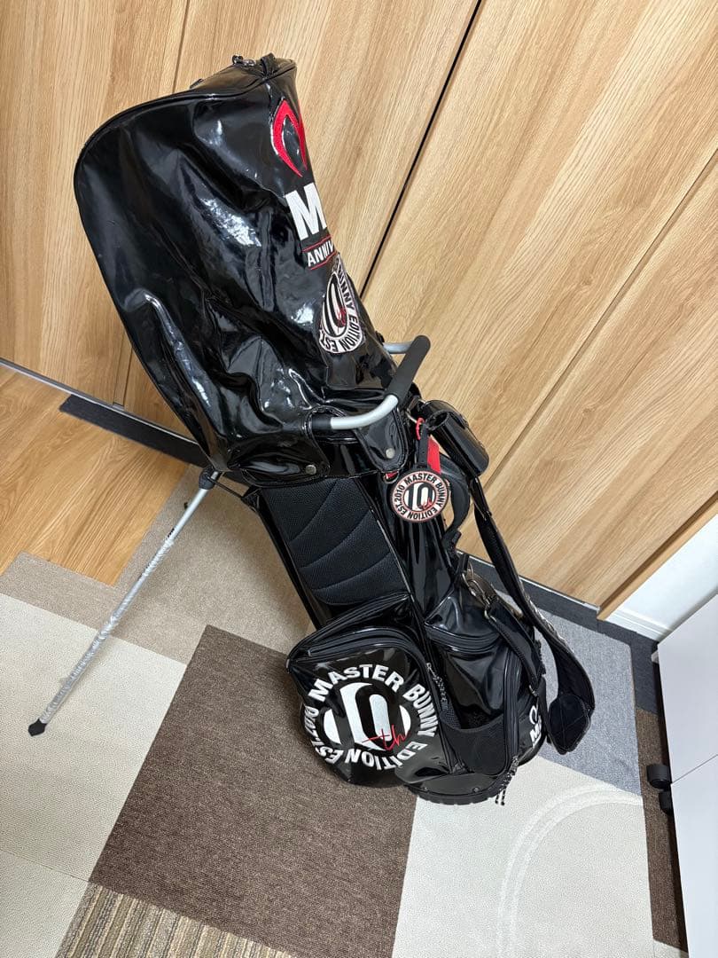 マスターバニーエディション　エナメルキャディーバッグ(スタンド式)