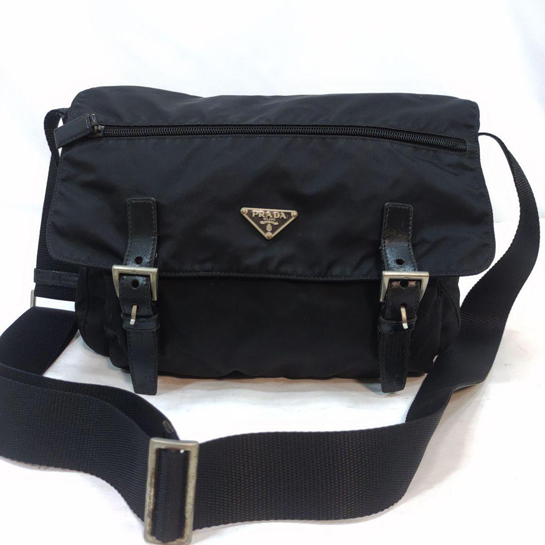 プラダ メッセンジャーバッグ レザー×ナイロン 三角ロゴ ベルト 黒