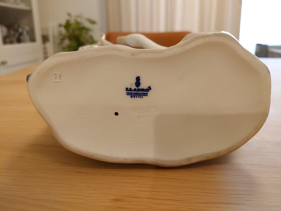 【極美品 無欠損 希少】LLADRO リヤドロ No.4815『ガチョウと少女』
