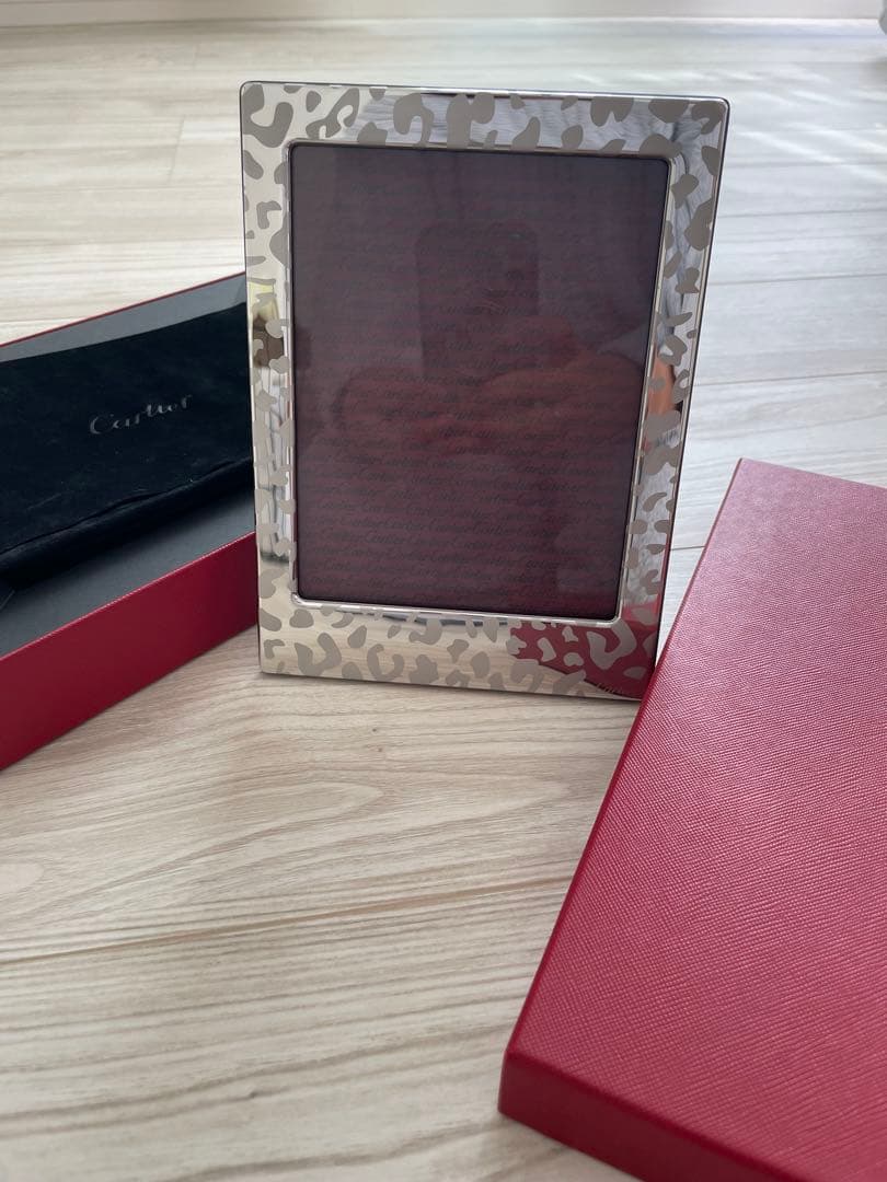 Cartier シルバーフォトフレーム ギフトボックス付き