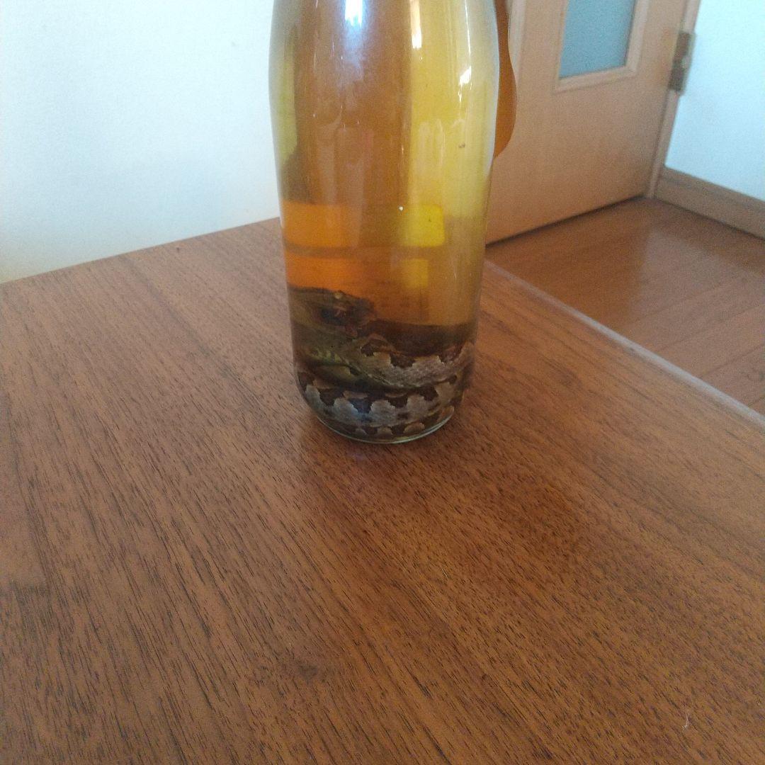 【終売品】ハブ入りハブ酒 限定品　南都酒造 800ml 35度