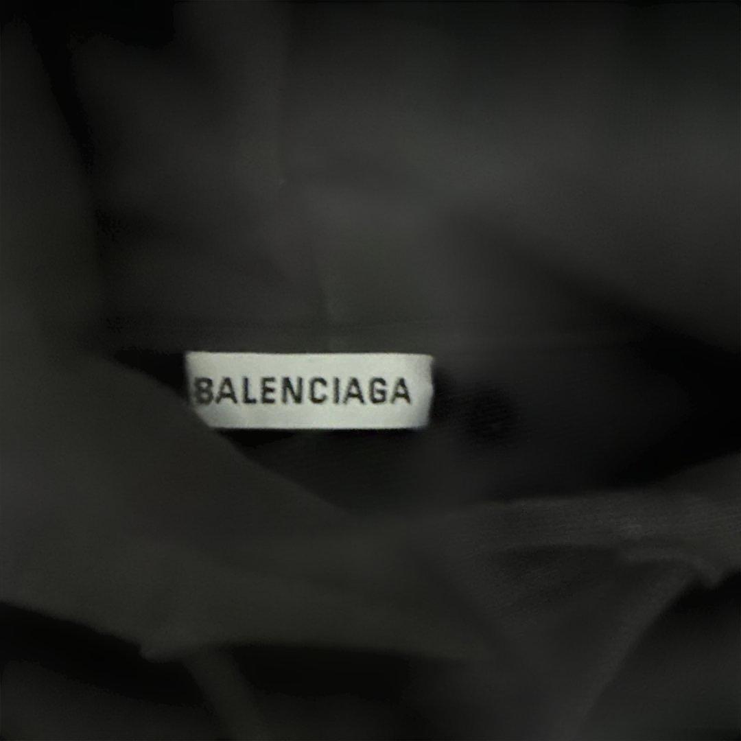 バレンシアガ　パーカー