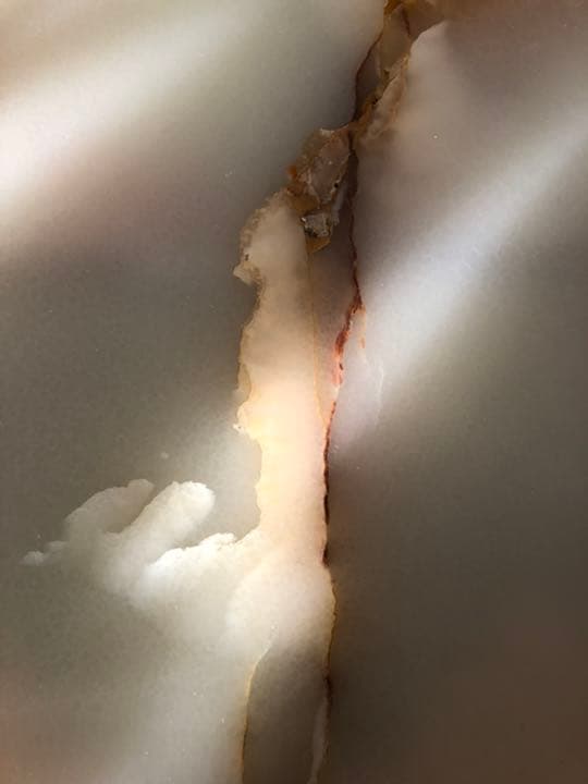 ピンクオニキスの、テーブル