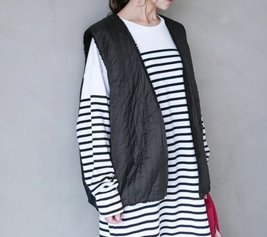 ソラモナポッシェ／リバーシブルボアベスト