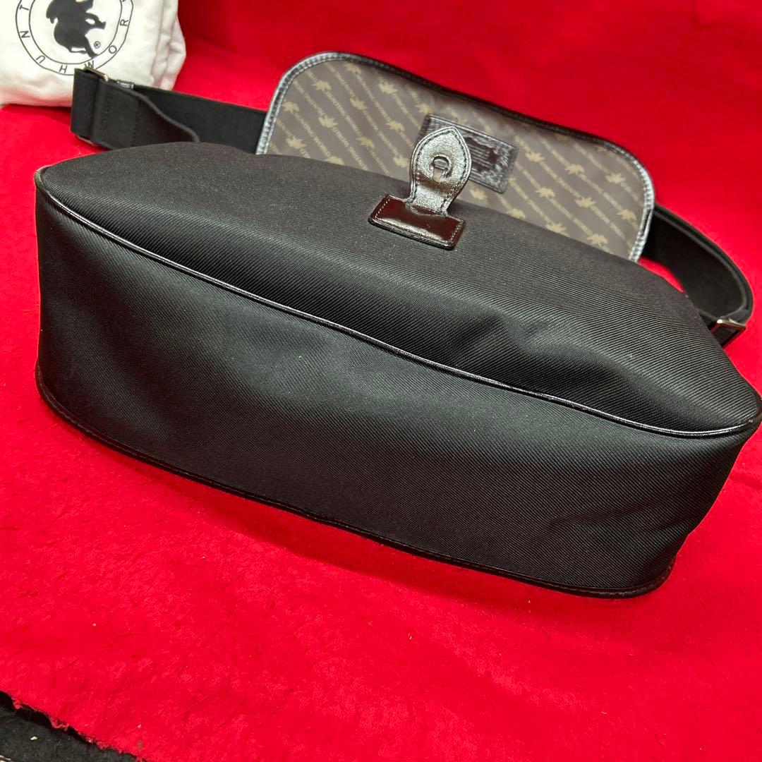 ⭕️美品⭕️ハンティングワールド●ショルダーバッグ