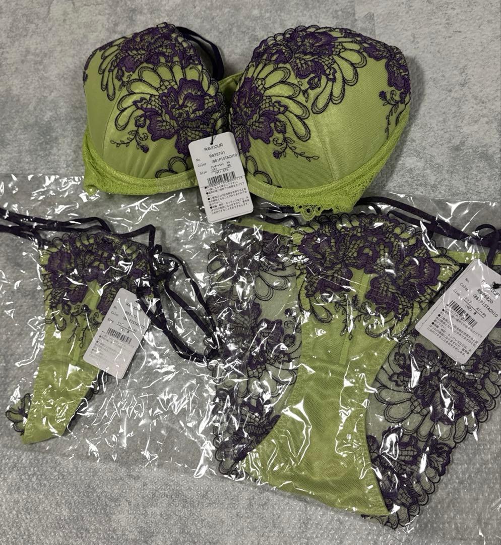 RAVIJOUR ファンフラワーブラショーツTバックセットE75 M