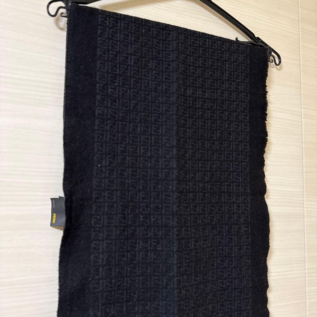 イタリア製　FENDI ブラック ストール　男女兼用