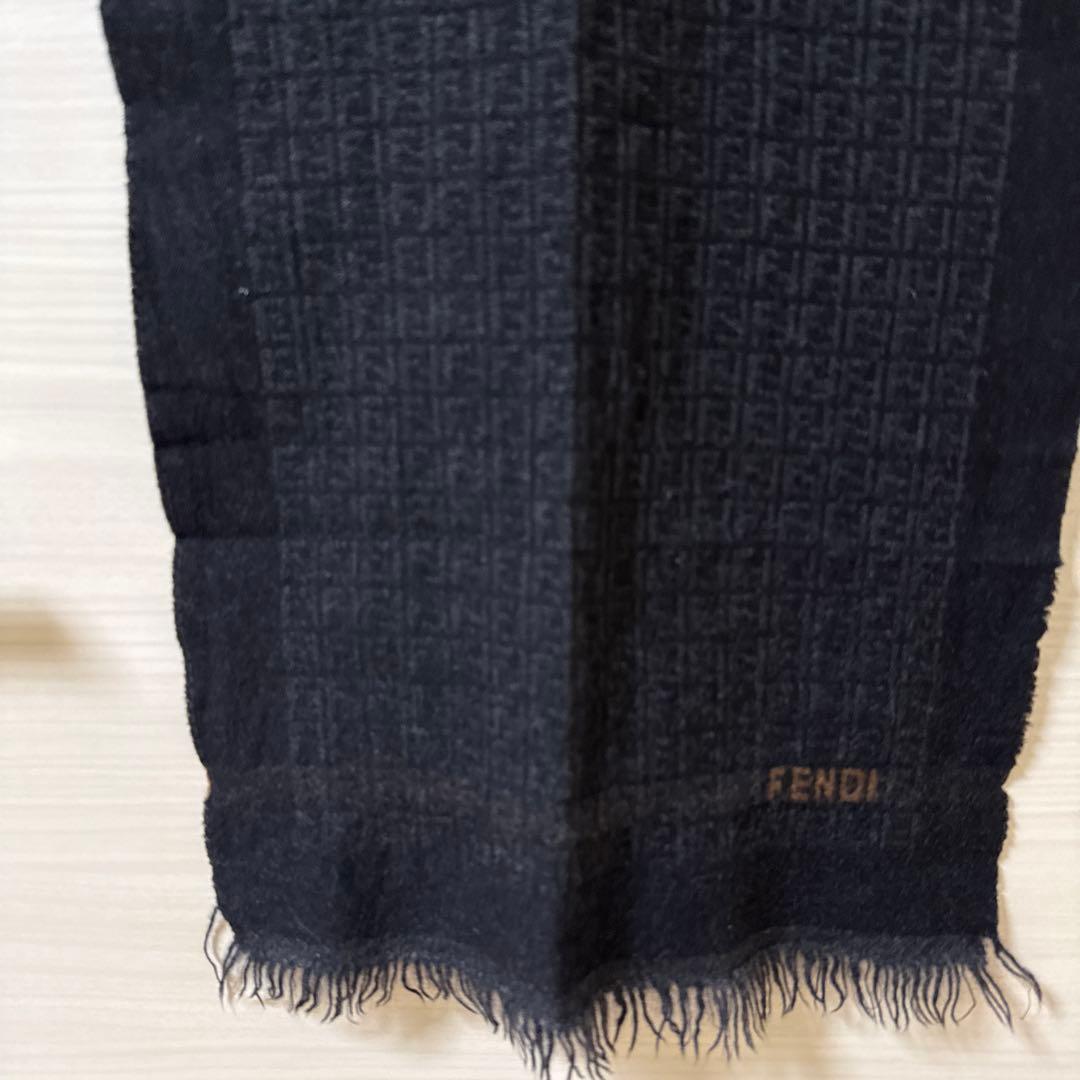 イタリア製　FENDI ブラック ストール　男女兼用