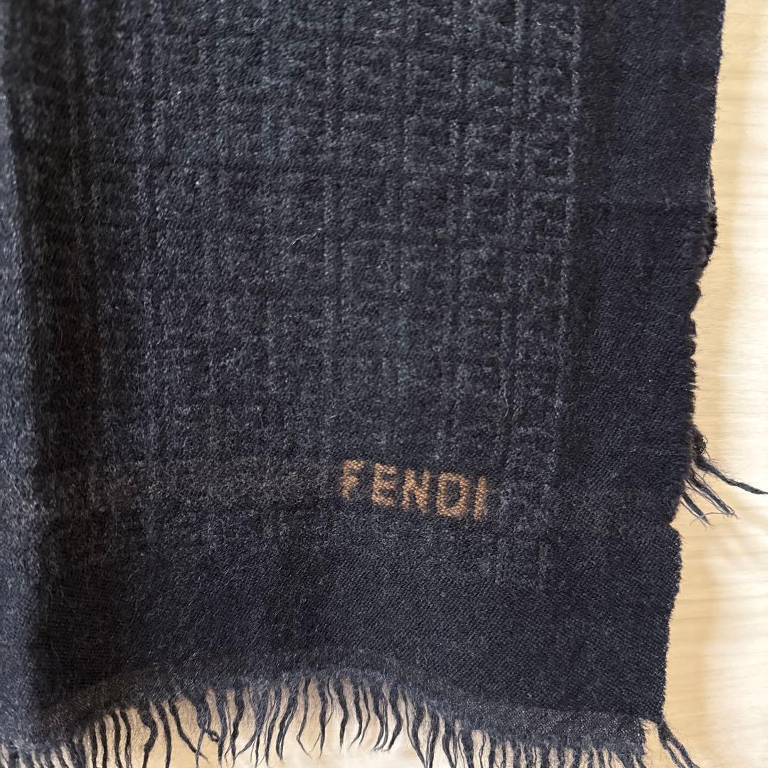 イタリア製　FENDI ブラック ストール　男女兼用