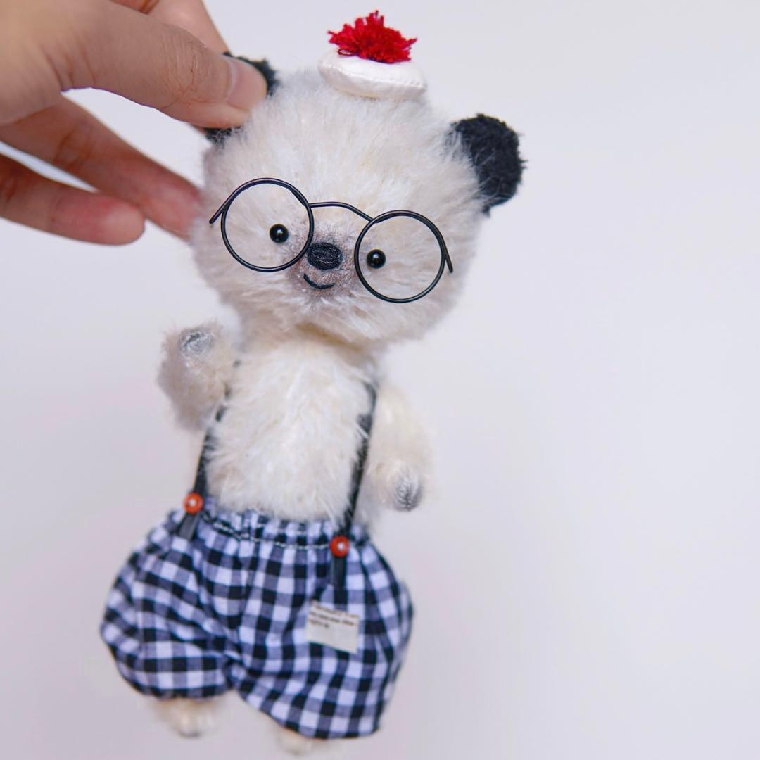 微笑む黒ミミちゃん くま 熊 テディベア 海外作家様 ぬいぐるみ