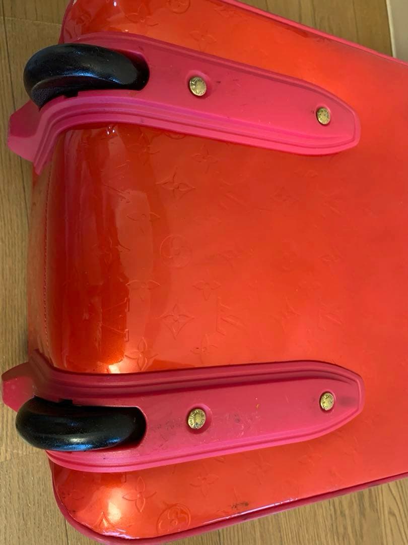 ルイ・ヴィトン　キャリーバッグ　ペガス45 ヴェルニ　ローズ・ポップピンク
