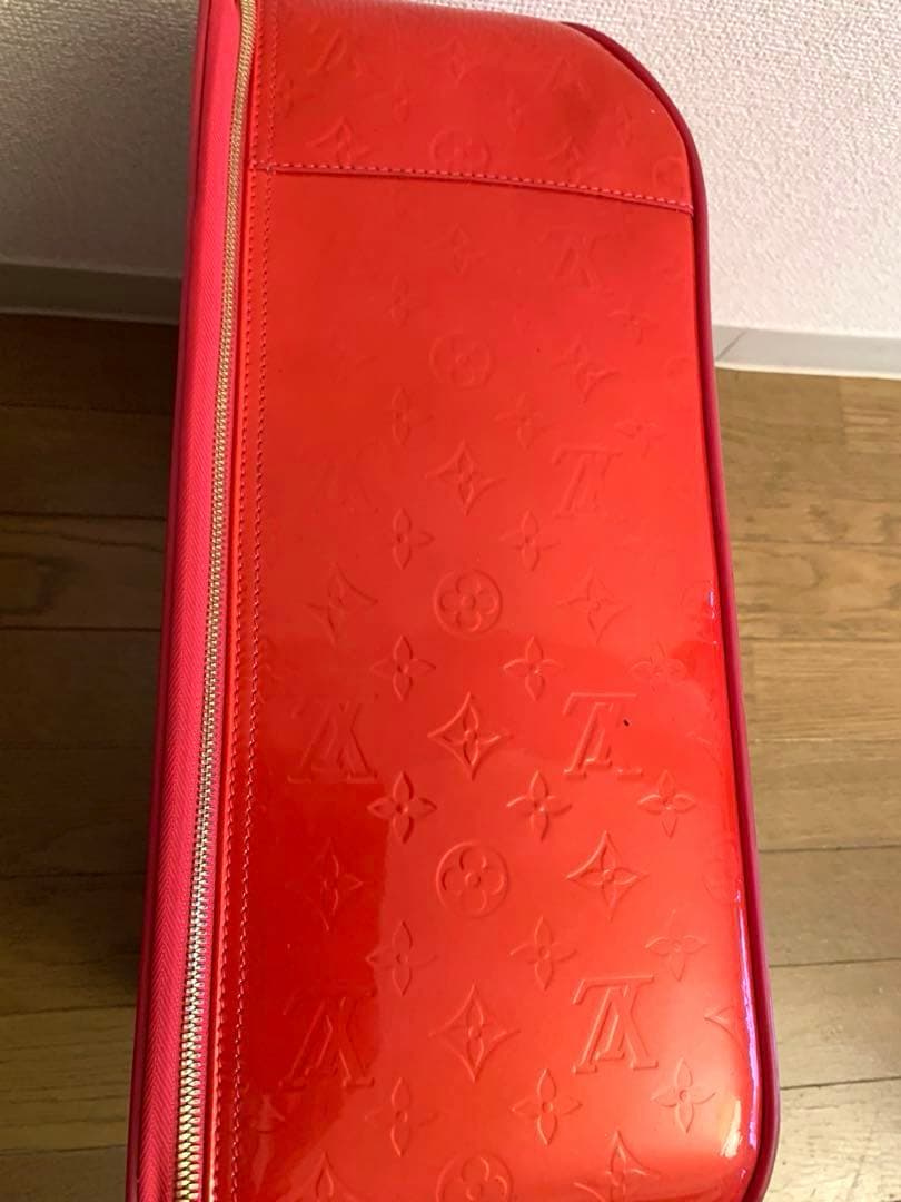 ルイ・ヴィトン　キャリーバッグ　ペガス45 ヴェルニ　ローズ・ポップピンク