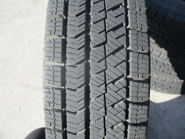 全国送料込み☆良品ブリヂストン　スタッドレス　145/80R13☆軽自動車