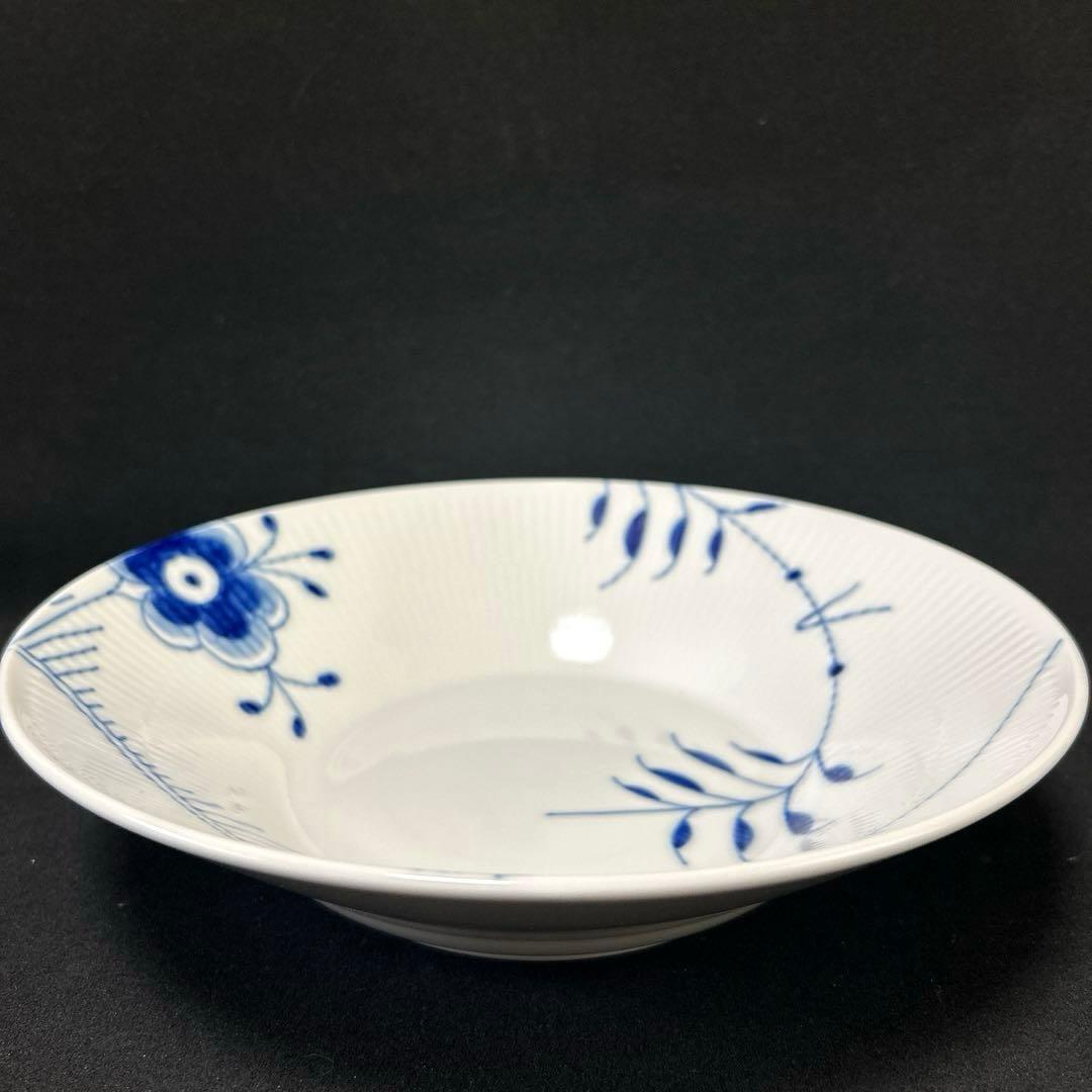 ロイヤルコペンハーゲン ブルーフルーテッド メガ ディーププレート 24cm