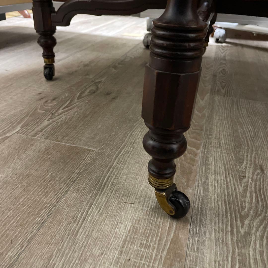 アンティーク家具　八角形木製ダイニングテーブル