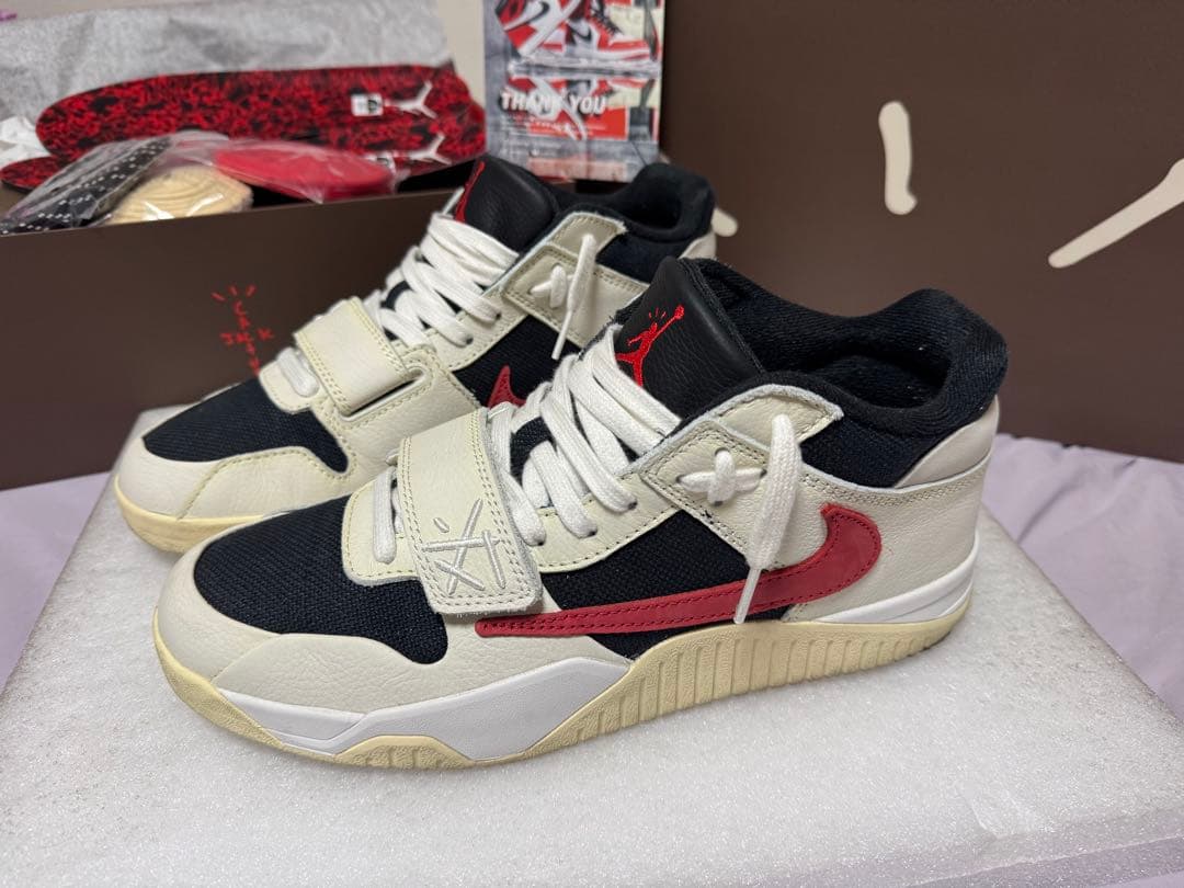 まぁーさんTravis Nike Jumpman Jack Univers