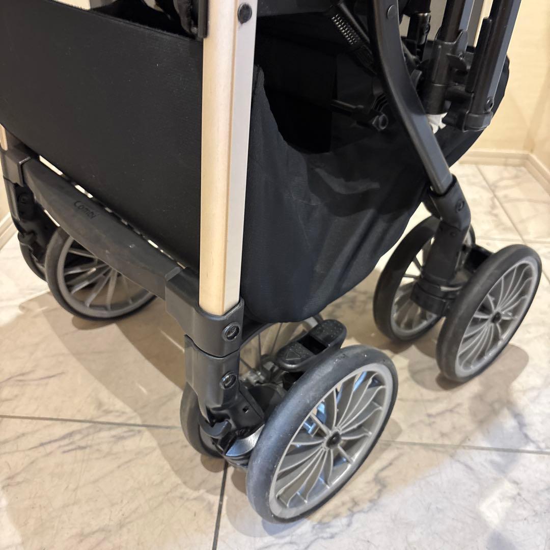 コンビ ベビーカー アンブレッタ 4キャス エッグクッション　セピアブラウン
